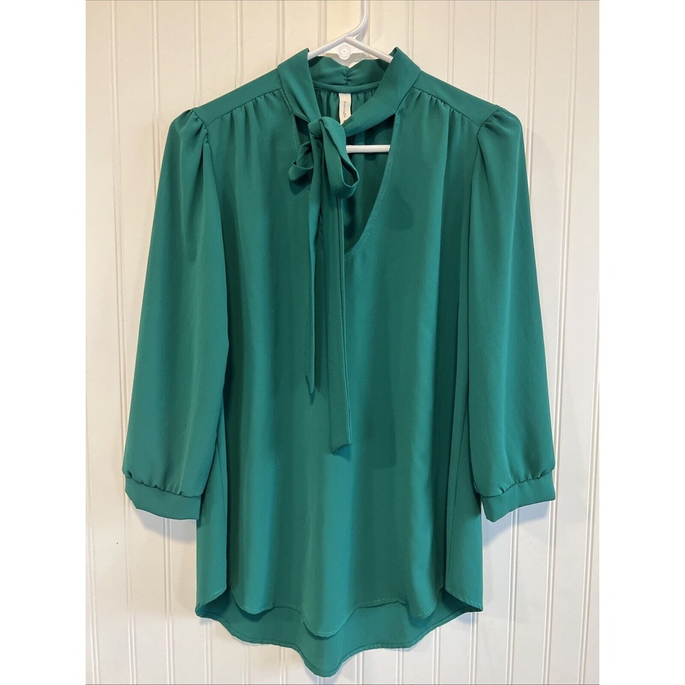 Tyche Women's Kelley green blouse‎ tight neck size medium Corpgore Office Siren